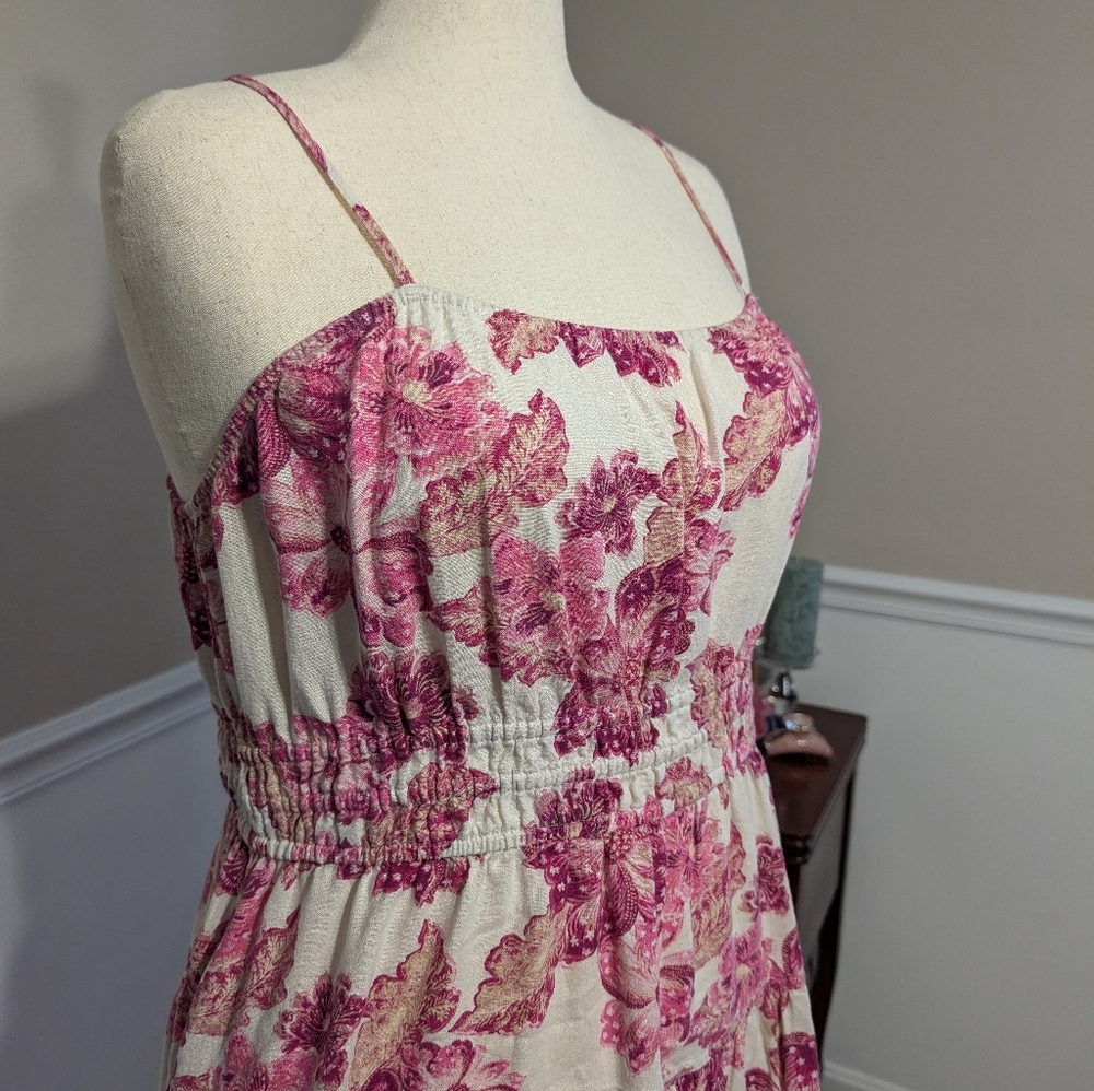 3/$30 Old Navy Linen Sundress - Picture 4 of 10